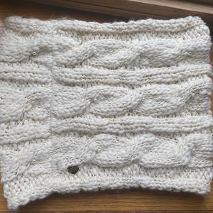 Betsy Johnson Show Diggity Cowl scarf